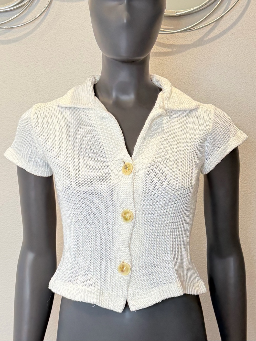 Contempo Casuals White Button Up Cropped Vintage Sweater Women’s size S